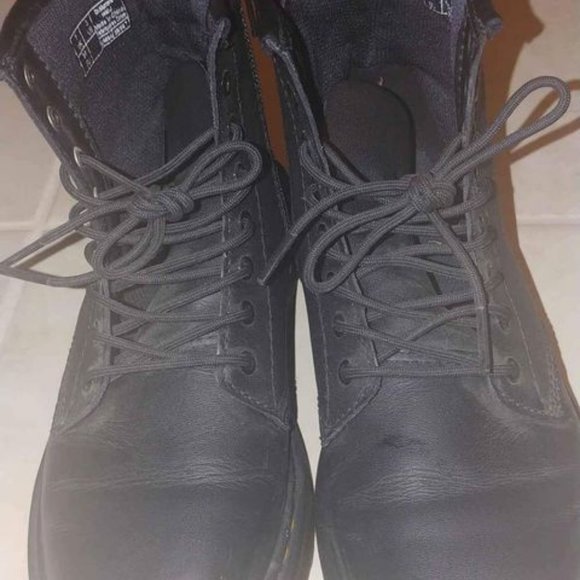 Doc Martens Junior 1460 Patent Leather Lace Up Boots - Picture 5 of 6